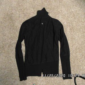 Reversible Black Lululemon sweater